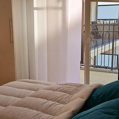 The Luxury In Paris Terrace 克拉马